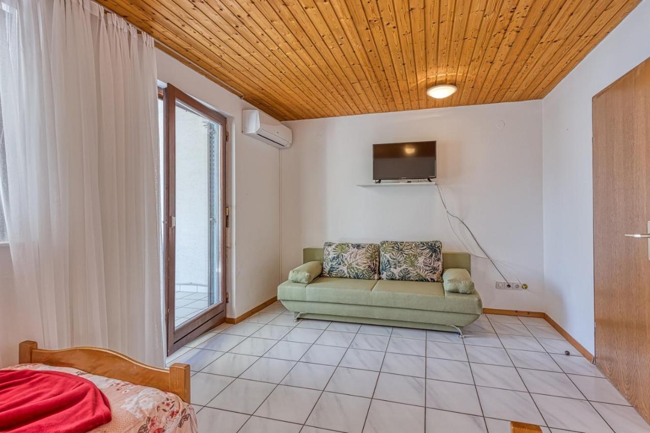 Apartments Kiki Spada Poreč Eksteriør bilde