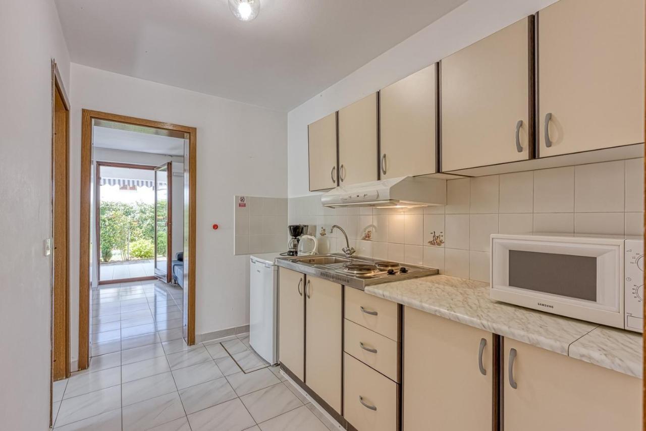 Apartments Kiki Spada Poreč Eksteriør bilde