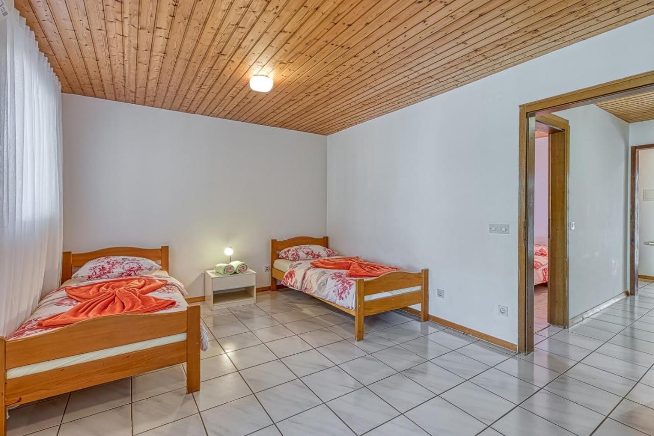 Apartments Kiki Spada Poreč Eksteriør bilde
