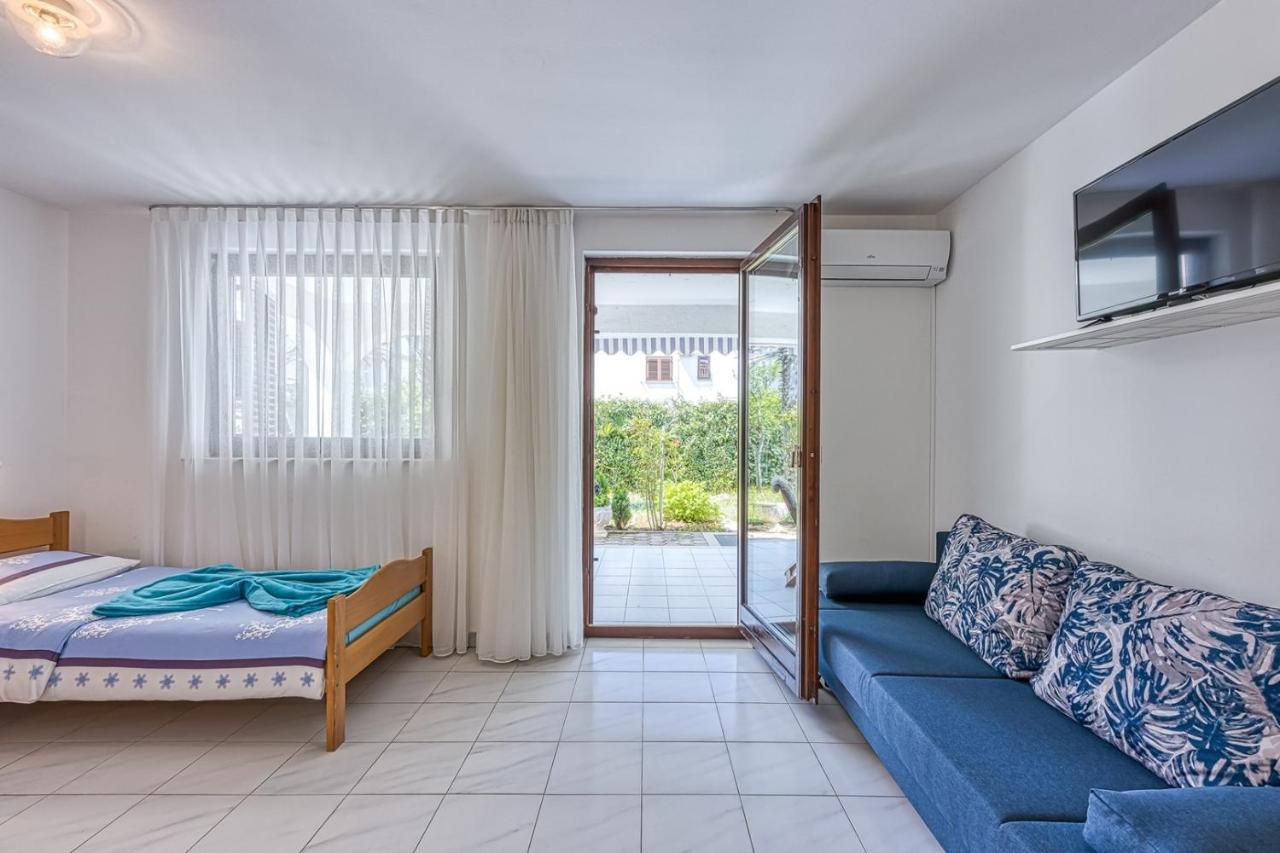 Apartments Kiki Spada Poreč Eksteriør bilde